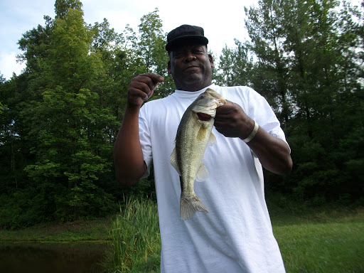 Louis Young Photo 28
