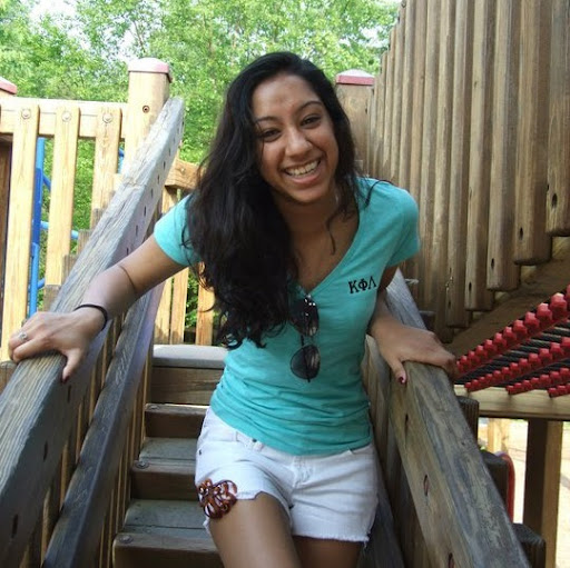 Sara Mathew Photo 19
