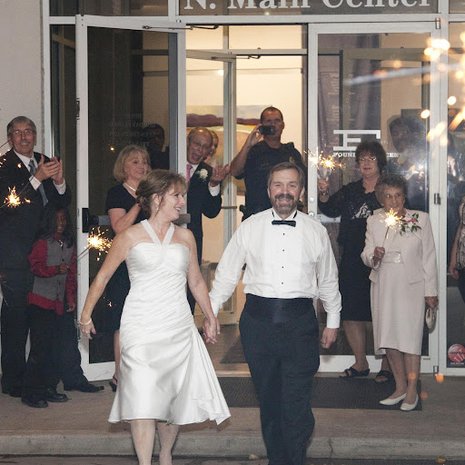 Debbie Davidson Photo 32