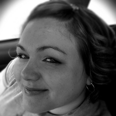 Rebecca Long Photo 24