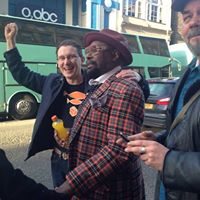 Neil Lockhart Photo 9