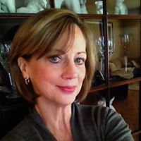 Catherine Mckee Photo 25