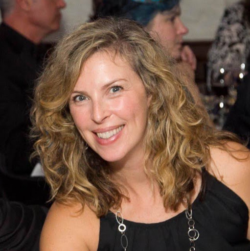 Elizabeth Weiss Photo 38