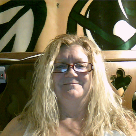 Lori Gardner Photo 8