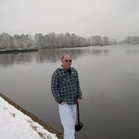 Robert Hilliard Photo 26