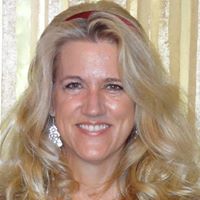 Julie Devlin Photo 35
