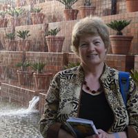 Clare Guthrie Photo 7