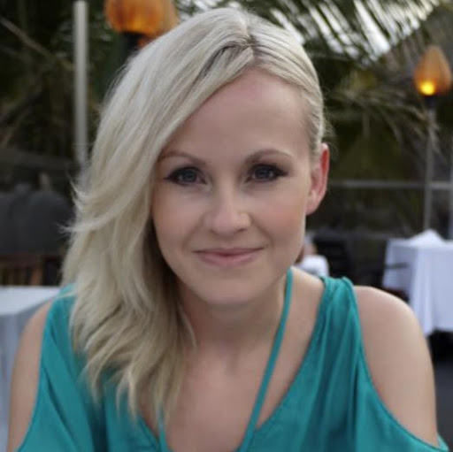 Elizabeth Stephenson Photo 34