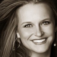 Teri Grant Photo 16