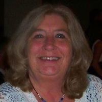 Kelly Benefield Photo 4