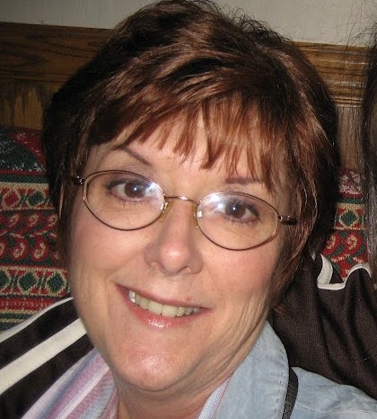 Laurie Carlson Photo 24