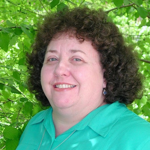 Ellen Sutherland Photo 27
