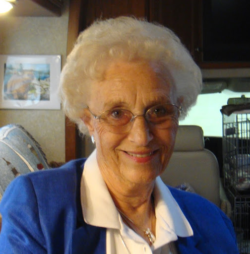 Ruth Edwards Photo 45