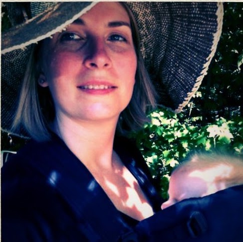 Jennifer Hanes Photo 34