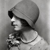Edna Harper Photo 5