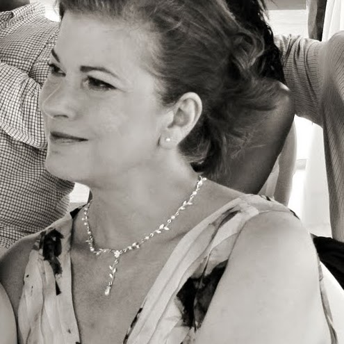 Suzanne Perkins Photo 11