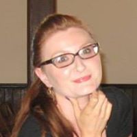 Catherine Robertson Photo 29