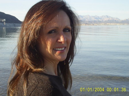 Julia Robbins Photo 10
