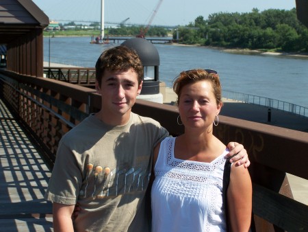 Rebecca Haddix Photo 6