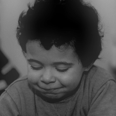 Dan Bruce Photo 15
