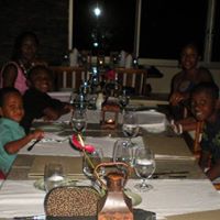 Leonie James Photo 16
