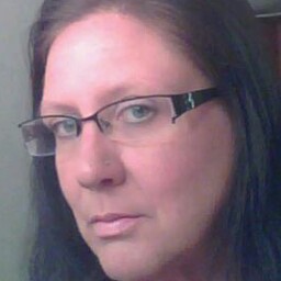 April Plummer Photo 4