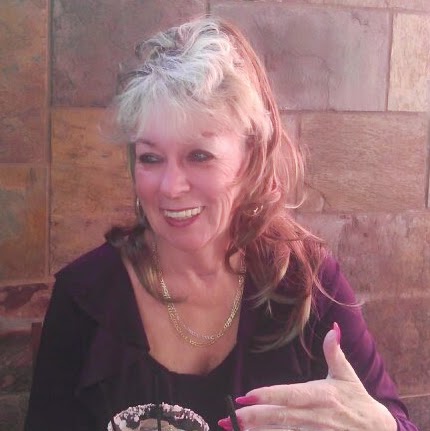 Linda Powers Photo 26