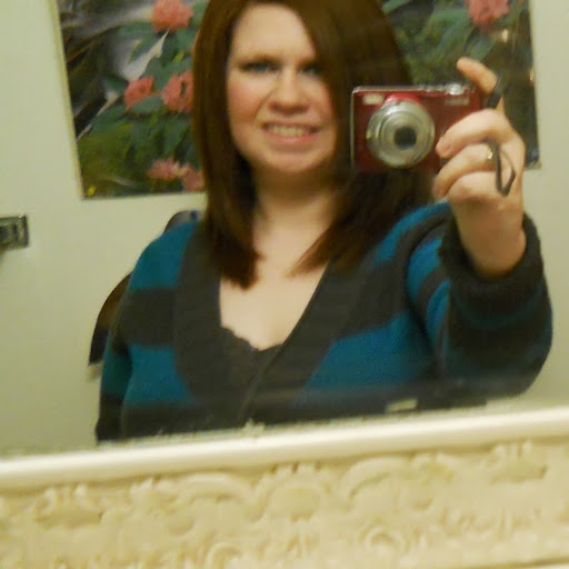 Amy Halverson Photo 14