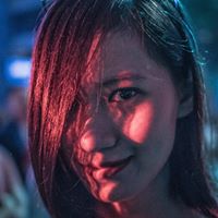 Alex Trinh Photo 22