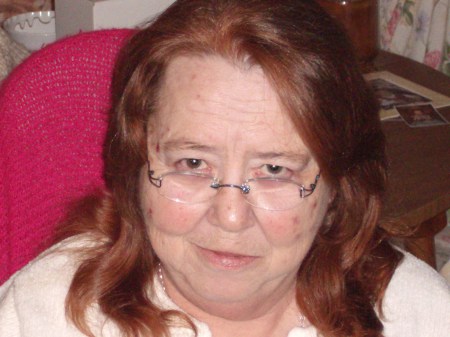 Linda Kemp Photo 19