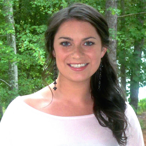 Kelly Foster Photo 8