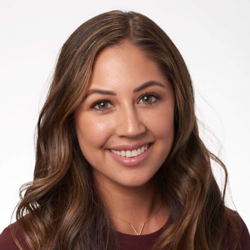 Desiree Flores Photo 8