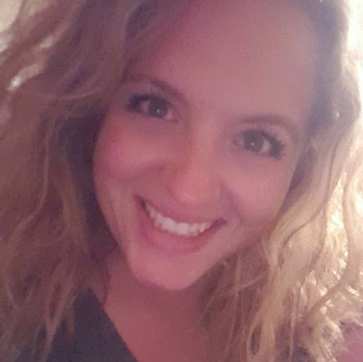 Lauren Vaughn Photo 9