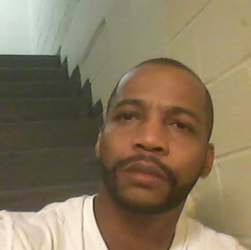 Jovan Roberson Photo 4