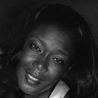 Cynthia Simmons Photo 18