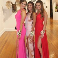 Katie Watts Photo 12