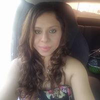 Reyna Lopez Photo 9