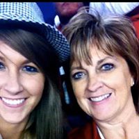 Paula Reaves Photo 9