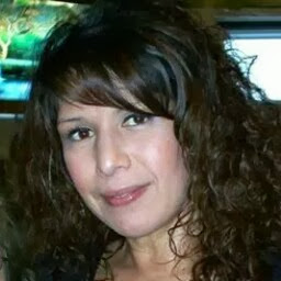 Laura Villalobos Photo 39