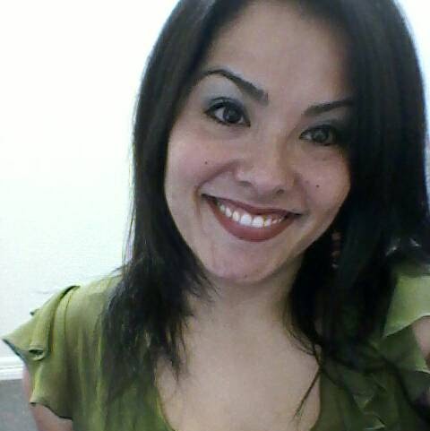 Claudia Salinas Photo 27