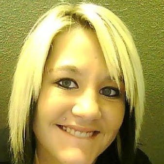 Terri Woods Photo 16