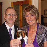Julie Mayes Photo 7