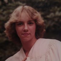Jacqueline Lange Photo 11