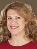 Julia Anderson Photo 1