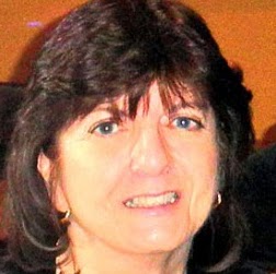 Colleen Holmes Photo 5