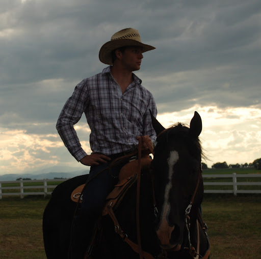 Dan Allison Photo 15
