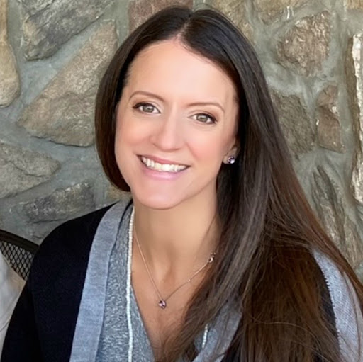 Elizabeth Proulx Photo 4