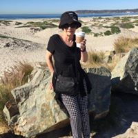 Ellen Harvey Photo 22