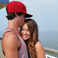 Allie Walters Photo 9