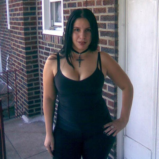 Lynda Scott Photo 24